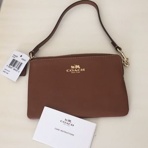 Coach small wristlet - brown